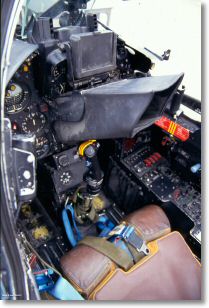 mirageIIIE_cockpit3.jpg