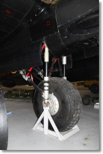 walkaround_avro_lancaster045.jpg