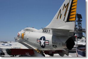 A-4F_skyhawk_walkaround_05.jpg