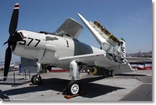 walkaround_douglas_skyraider005.JPG