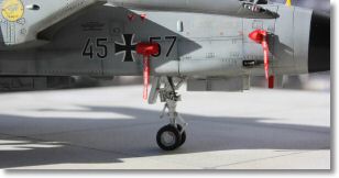 tornado_ids_revell_07.jpg