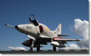 A-4E_Skyhawk_IMG_1988.jpg
